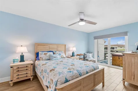 392 Boca Ciega Point Boulevard N St Petersburg FL 33708