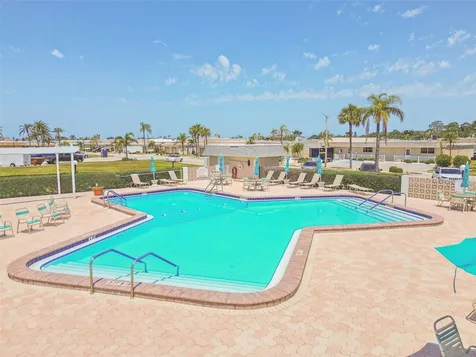 392 Boca Ciega Point Boulevard N St Petersburg FL 33708