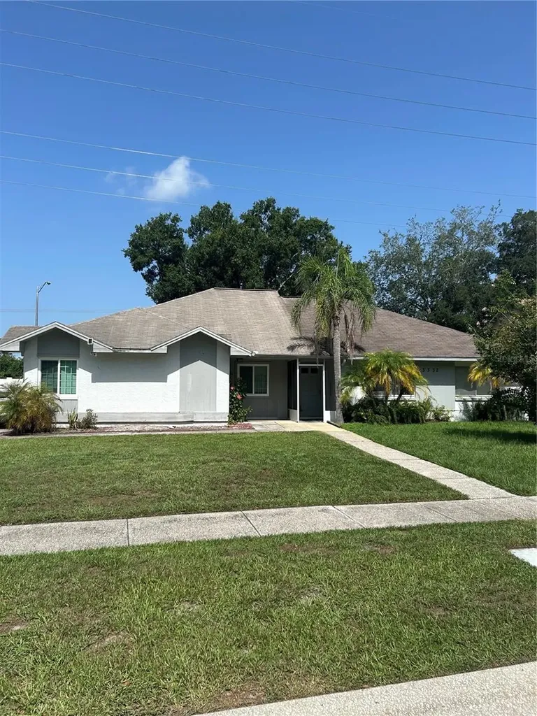 3330 Laurel Dale Drive Tampa FL 33618