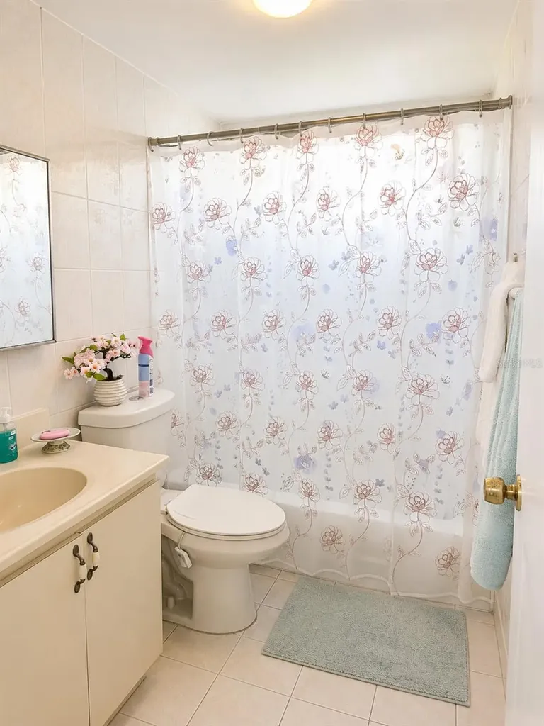 110 Royal Palm Road Hialeah Gardens FL 33016