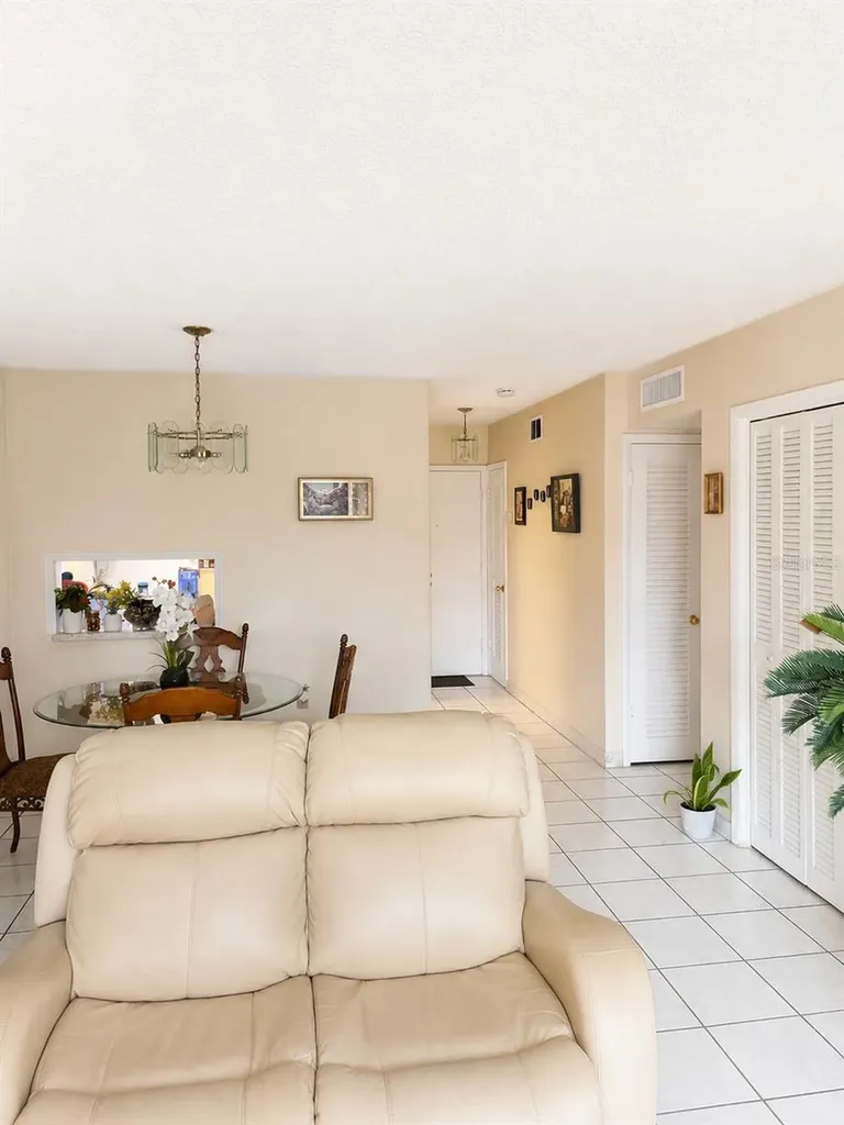 110 Royal Palm Road Hialeah Gardens FL 33016