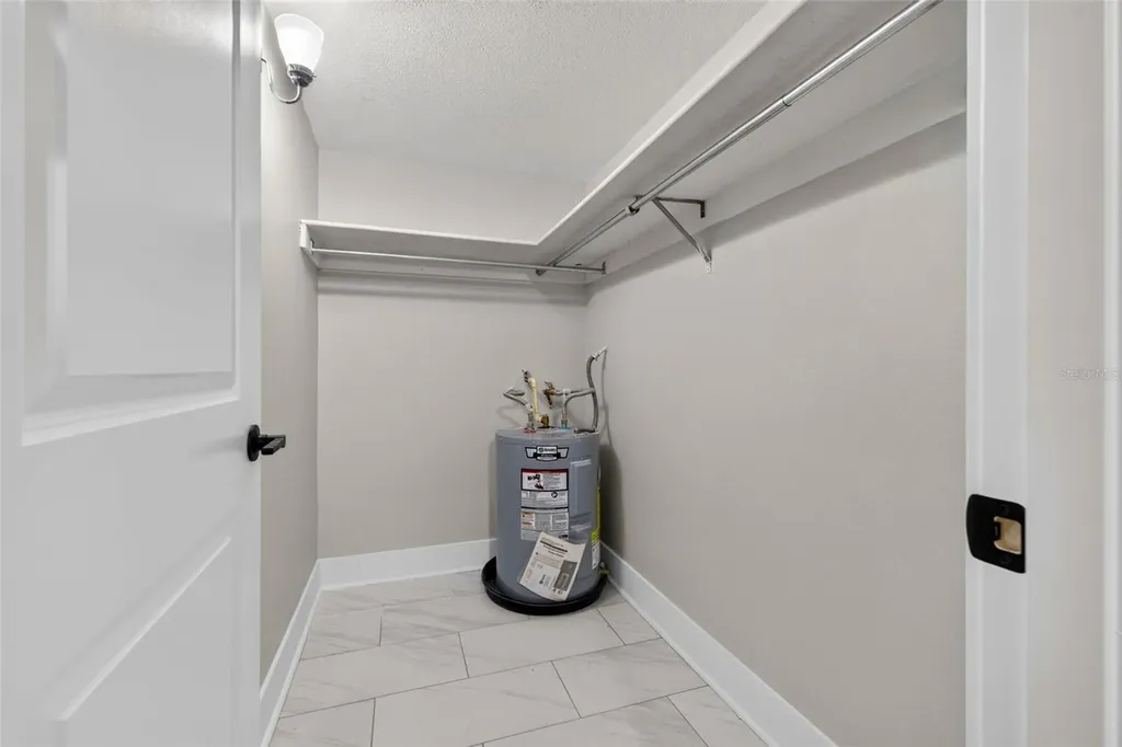 1190 Rue Des Chateaux St Petersburg FL 33707