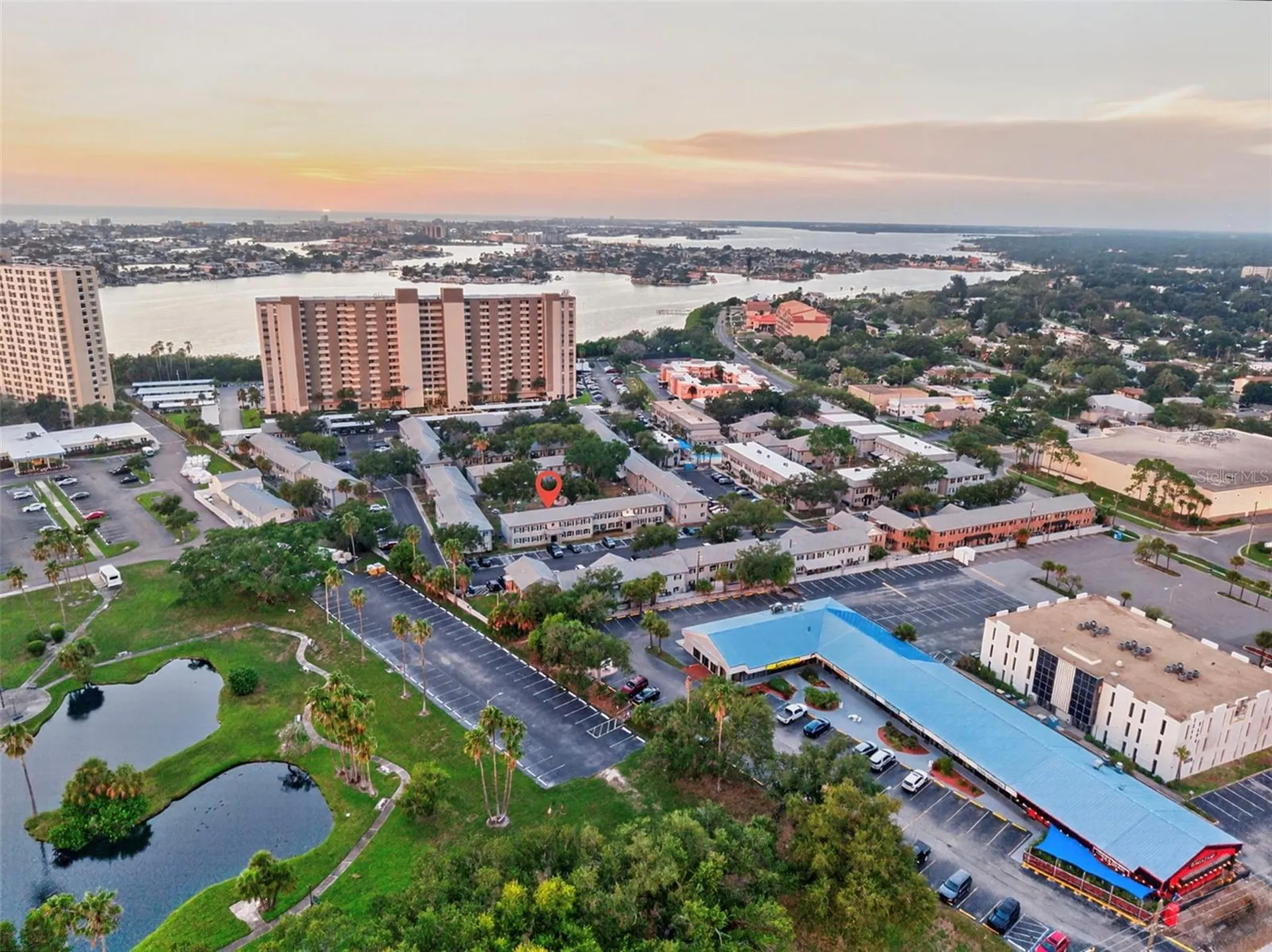 1190 Rue Des Chateaux St Petersburg FL 33707