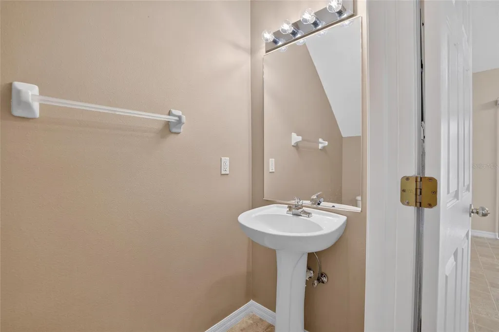 6134 Osprey Lake Circle Riverview FL 33578