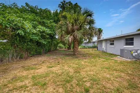 2390 29th Street NW Winter Haven FL 33881