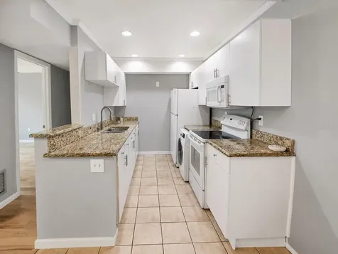940 Lake Destiny Road Altamonte Springs FL 32714