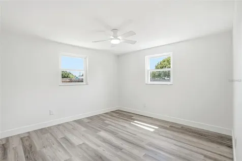 1004 Idlebriar Way Tarpon Springs FL 34689