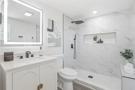 1004 Idlebriar Way Tarpon Springs FL 34689