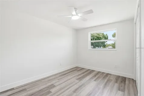 1004 Idlebriar Way Tarpon Springs FL 34689