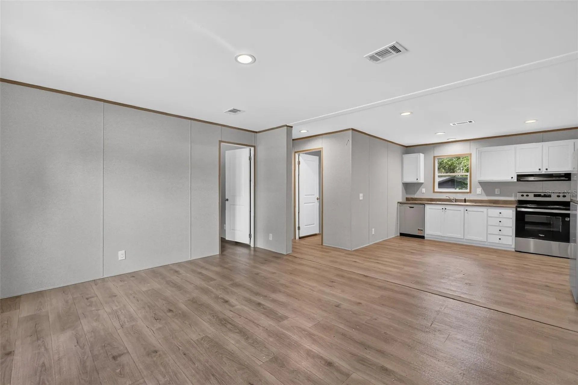 607 Lawrence Street Wildwood FL 34785