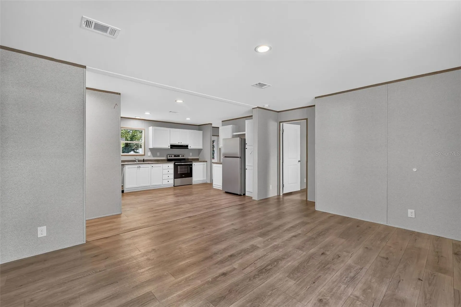 607 Lawrence Street Wildwood FL 34785
