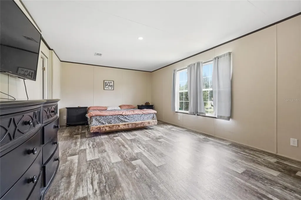 9831 NE 100th Street Archer FL 32618