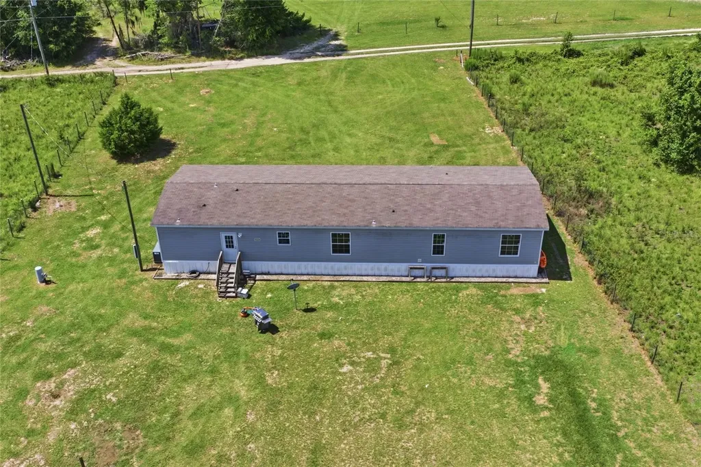 9831 NE 100th Street Archer FL 32618