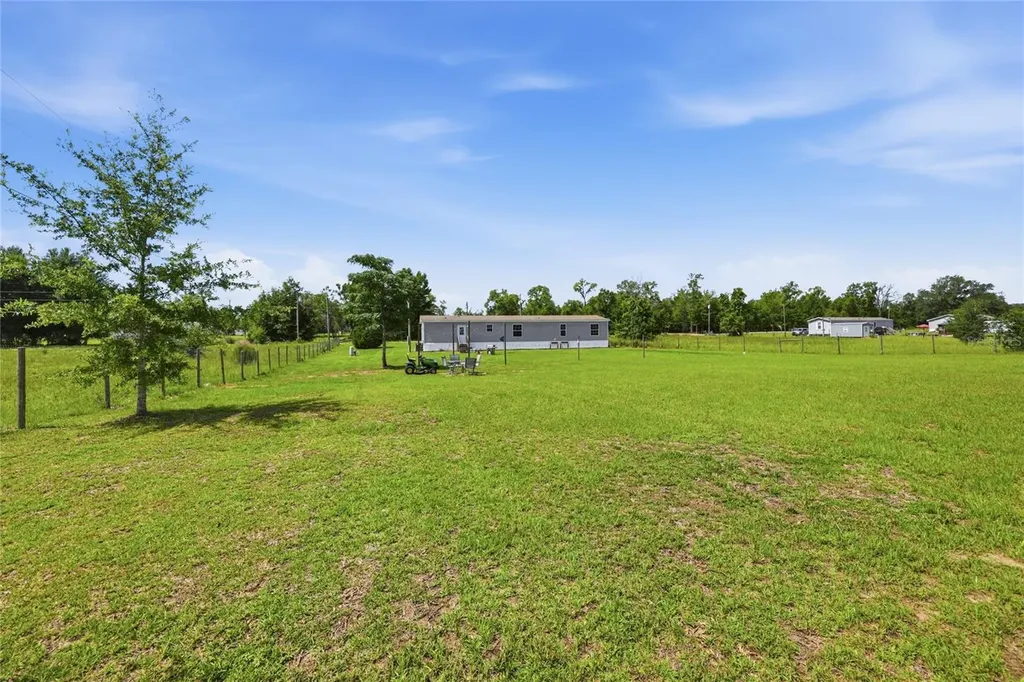 9831 NE 100th Street Archer FL 32618