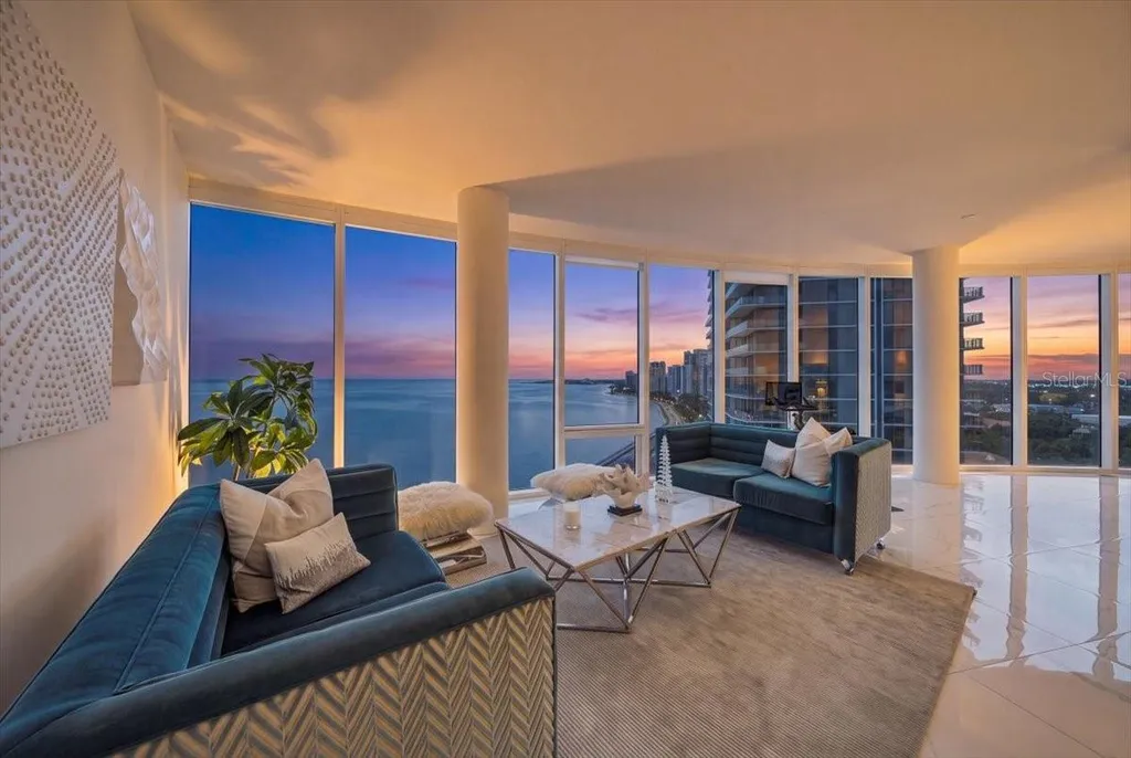 2900 W Bay To Bay Boulevard Tampa FL 33629