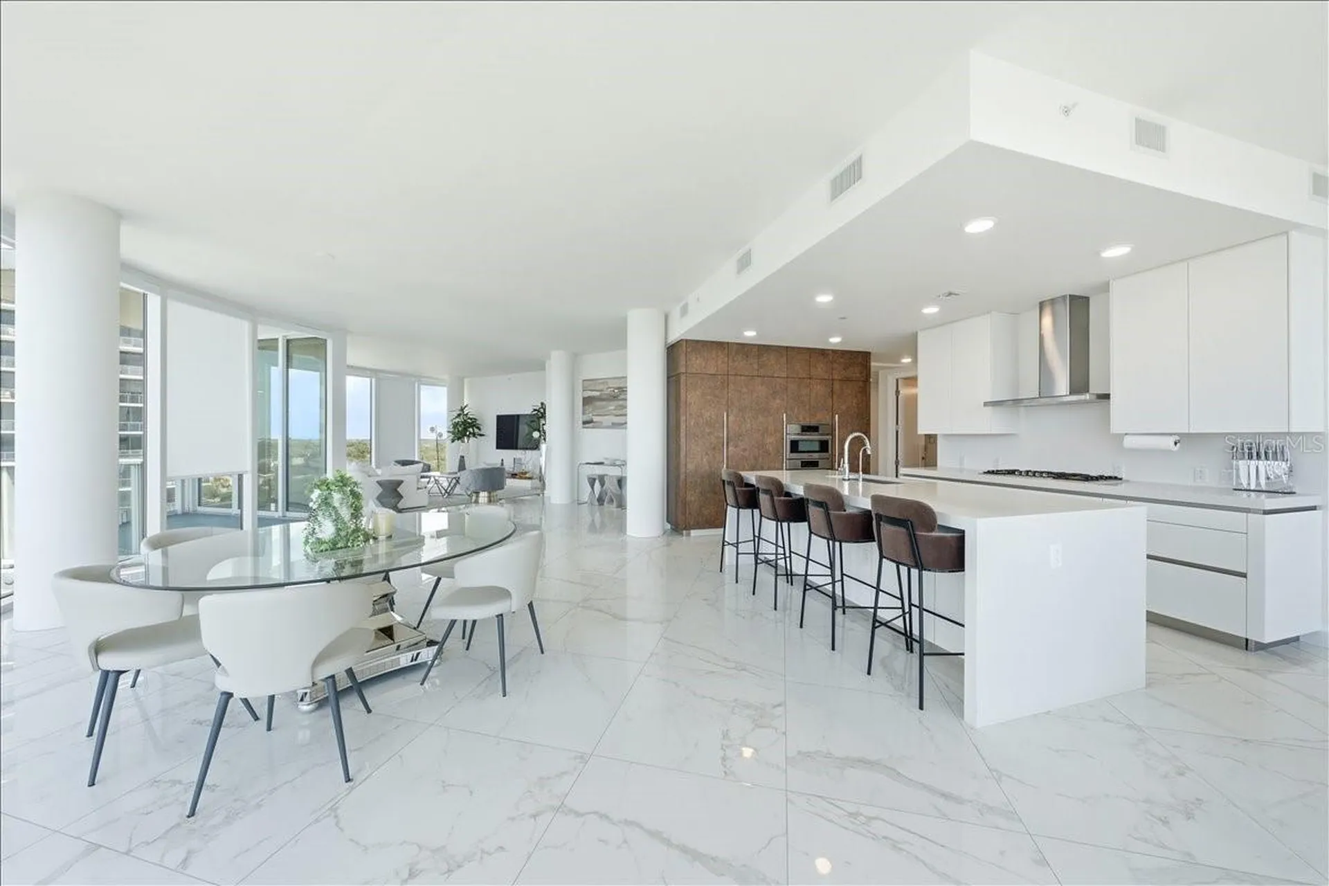 2900 W Bay To Bay Boulevard Tampa FL 33629