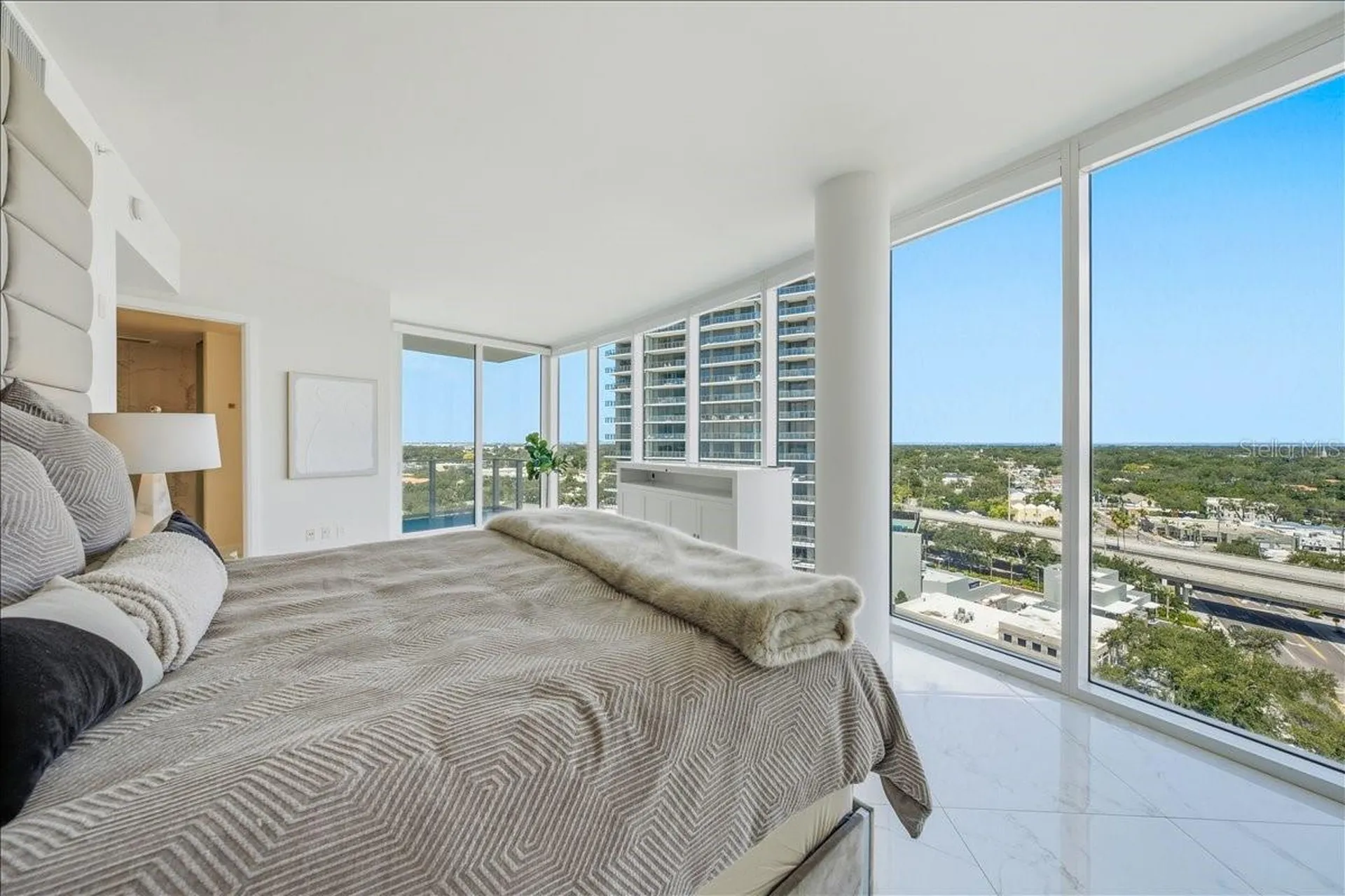 2900 W Bay To Bay Boulevard Tampa FL 33629