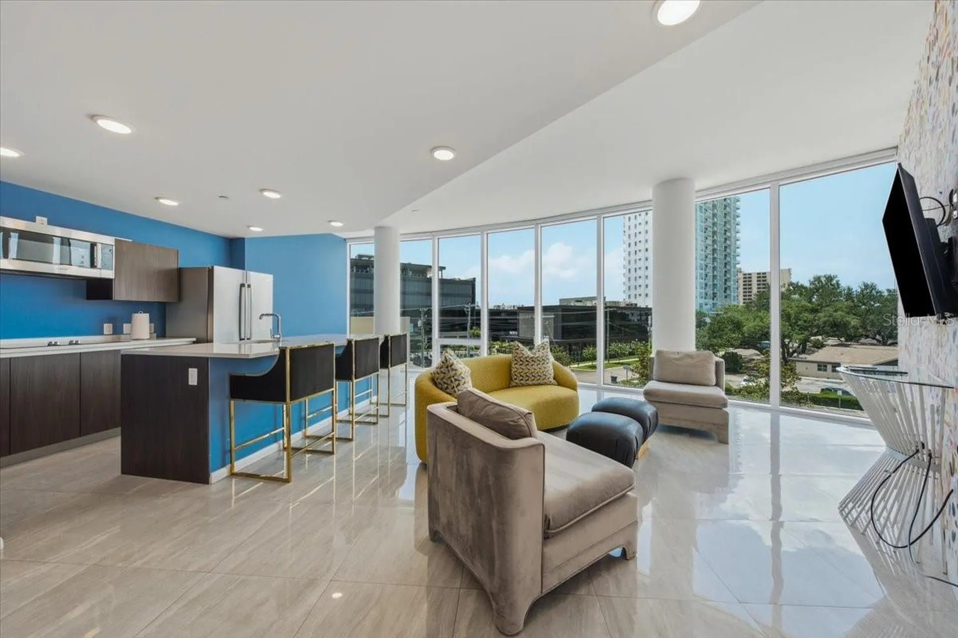 2900 W Bay To Bay Boulevard Tampa FL 33629