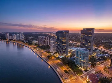 2900 W Bay To Bay Boulevard Tampa FL 33629