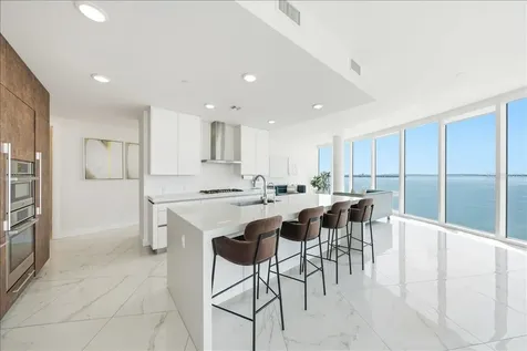2900 W Bay To Bay Boulevard Tampa FL 33629