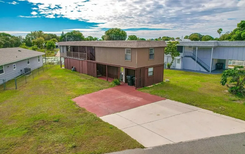 358 1st Avenue N Lake Wales FL 33859