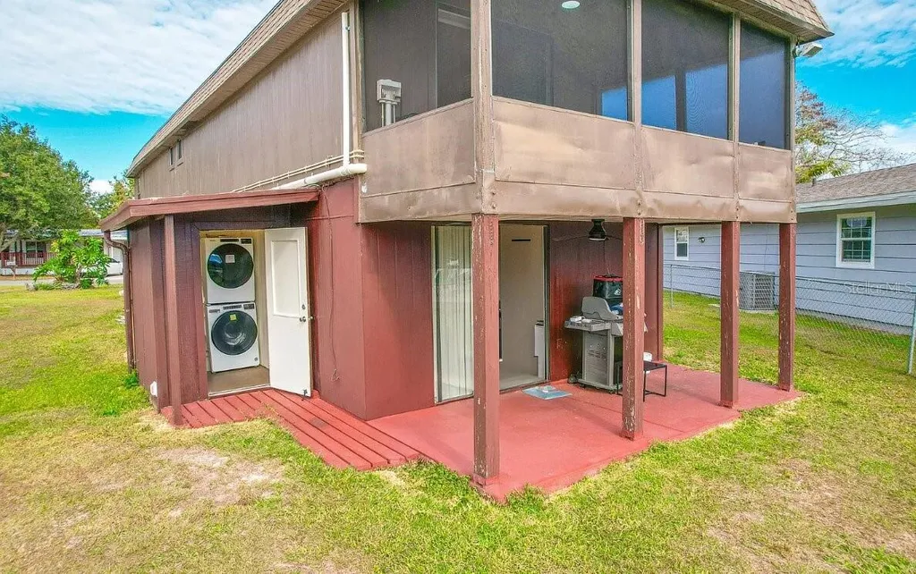 358 1st Avenue N Lake Wales FL 33859