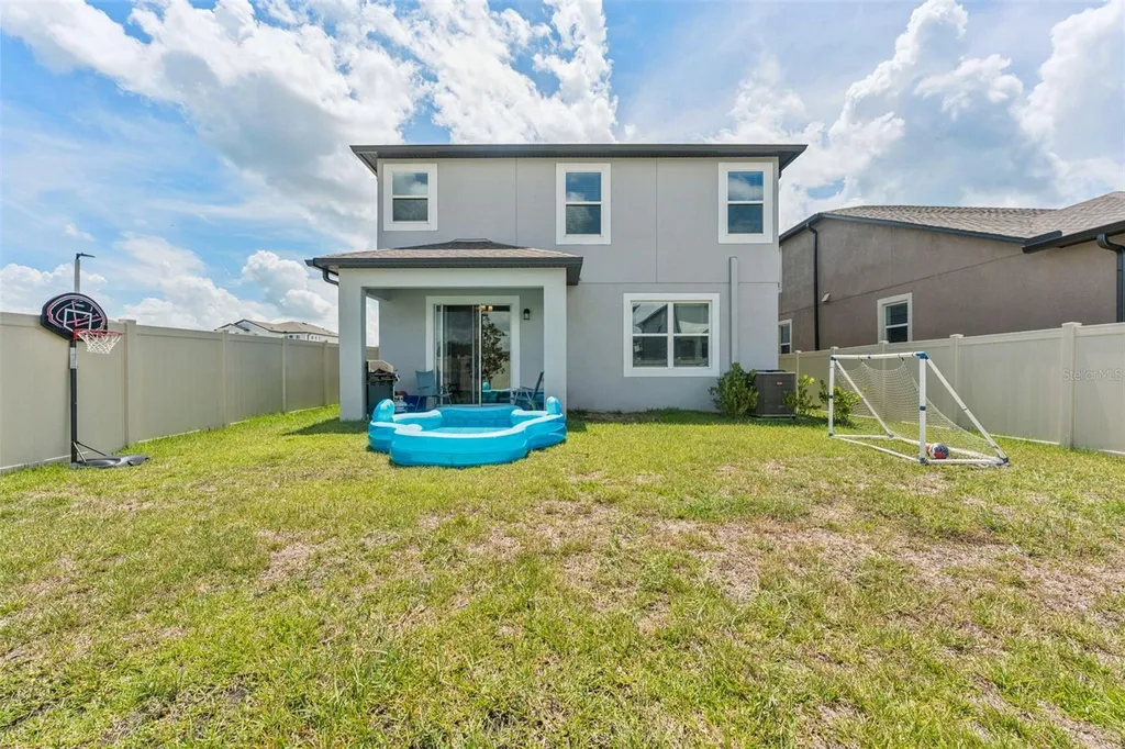 3047 Adams Cross Drive Zephyrhills FL 33540