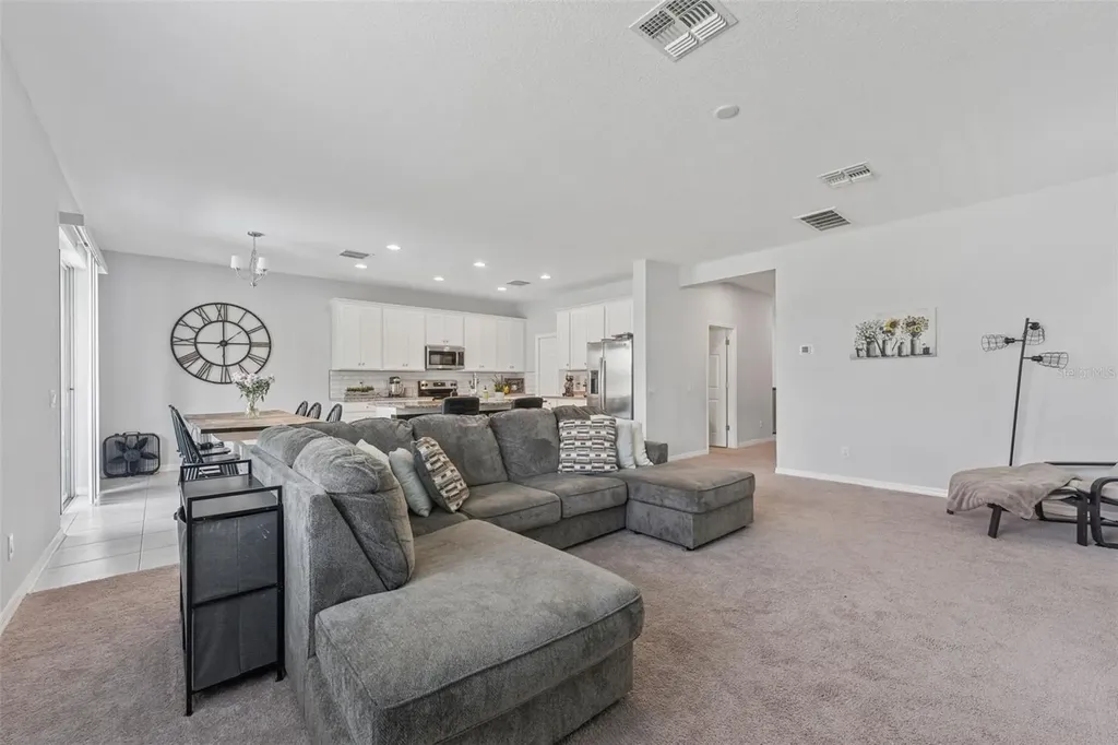 3047 Adams Cross Drive Zephyrhills FL 33540