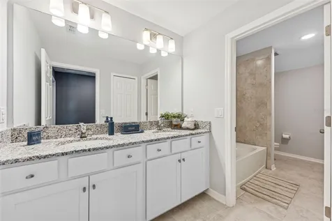 3047 Adams Cross Drive Zephyrhills FL 33540