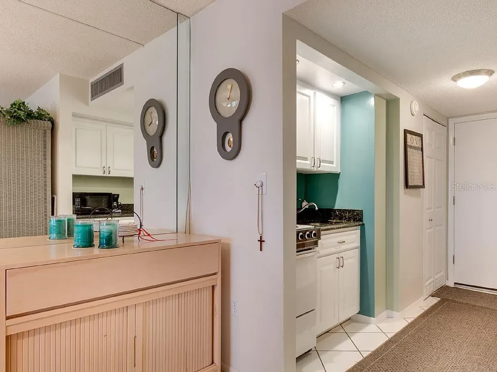 4725 Cove Circle St Petersburg FL 33708