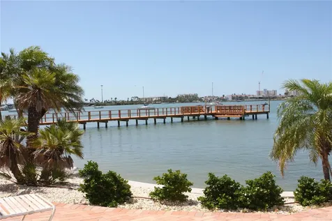4725 Cove Circle St Petersburg FL 33708
