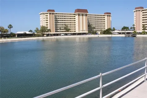 4725 Cove Circle St Petersburg FL 33708