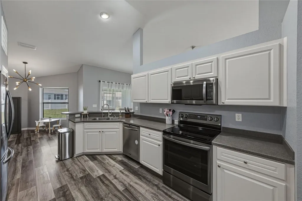 2734 Stonewood Drive Lakeland FL 33810