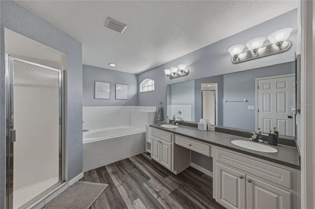 2734 Stonewood Drive Lakeland FL 33810