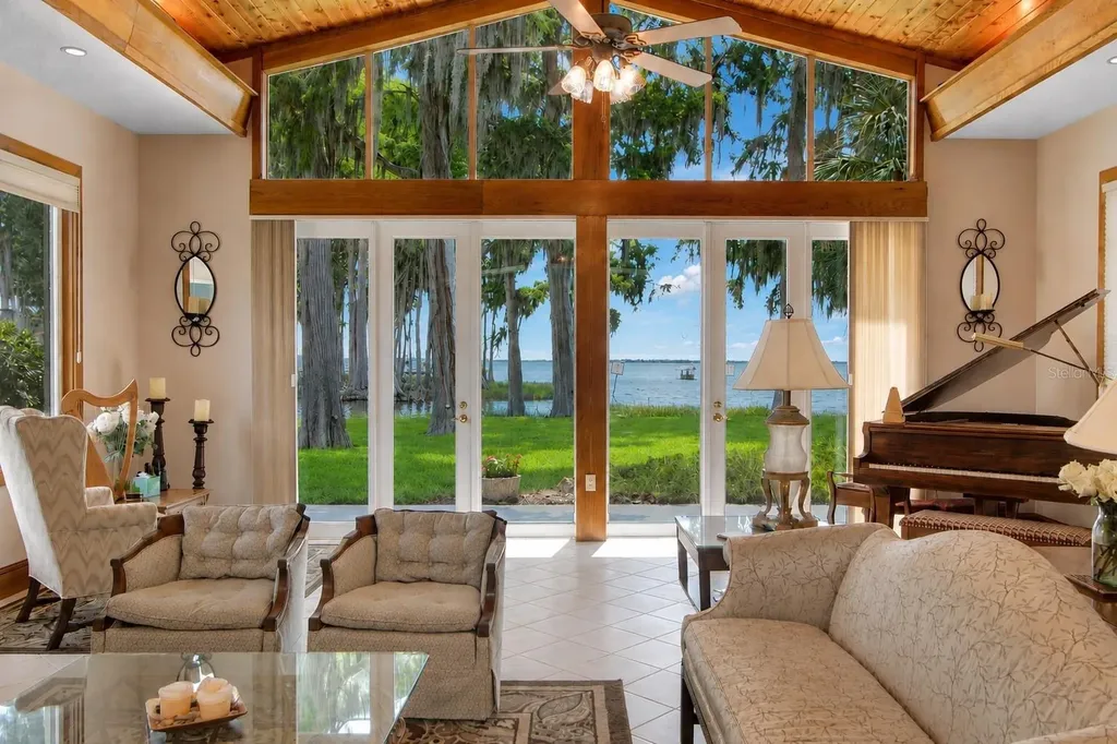 1000 Loves Point Drive Leesburg FL 34748