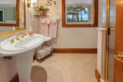 1000 Loves Point Drive Leesburg FL 34748
