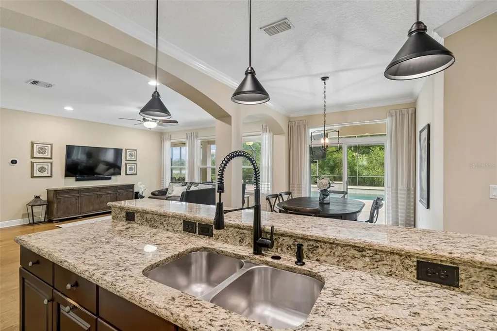 1804 Bella Casa Court Tampa FL 33618