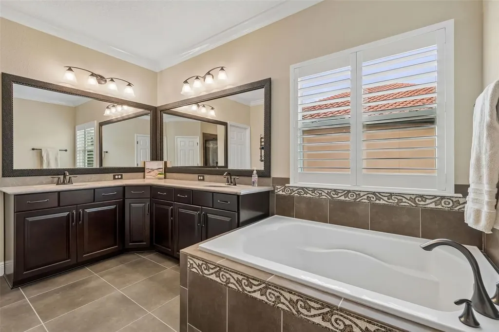 1804 Bella Casa Court Tampa FL 33618