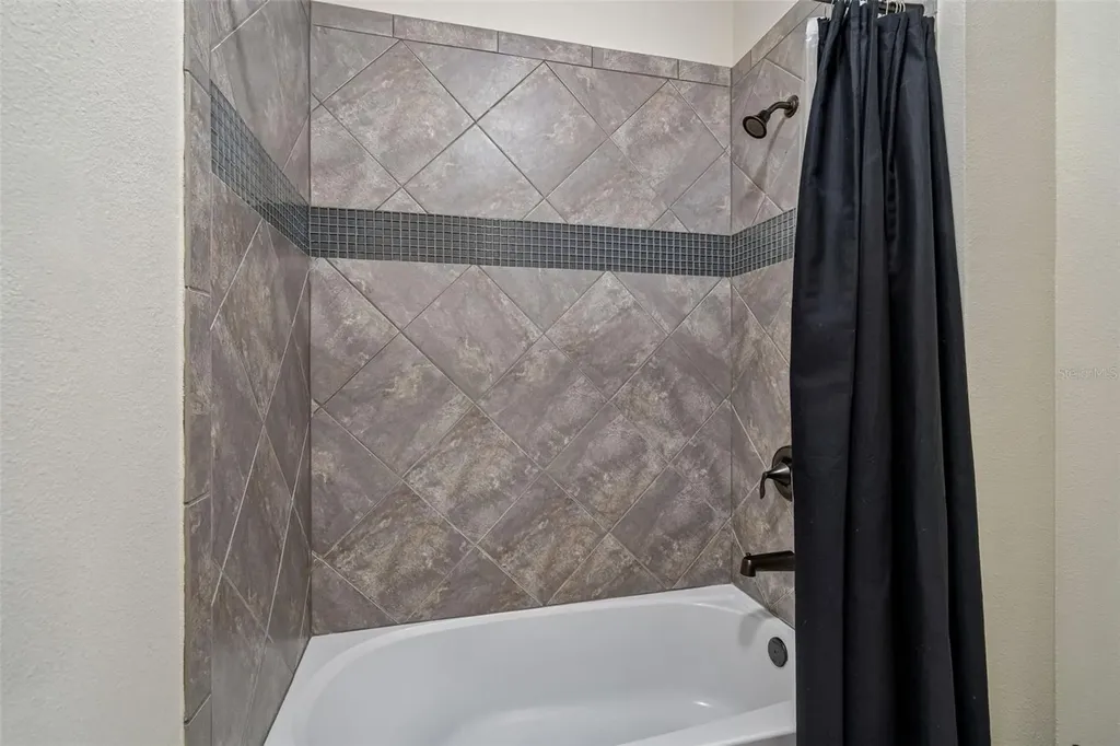 1804 Bella Casa Court Tampa FL 33618