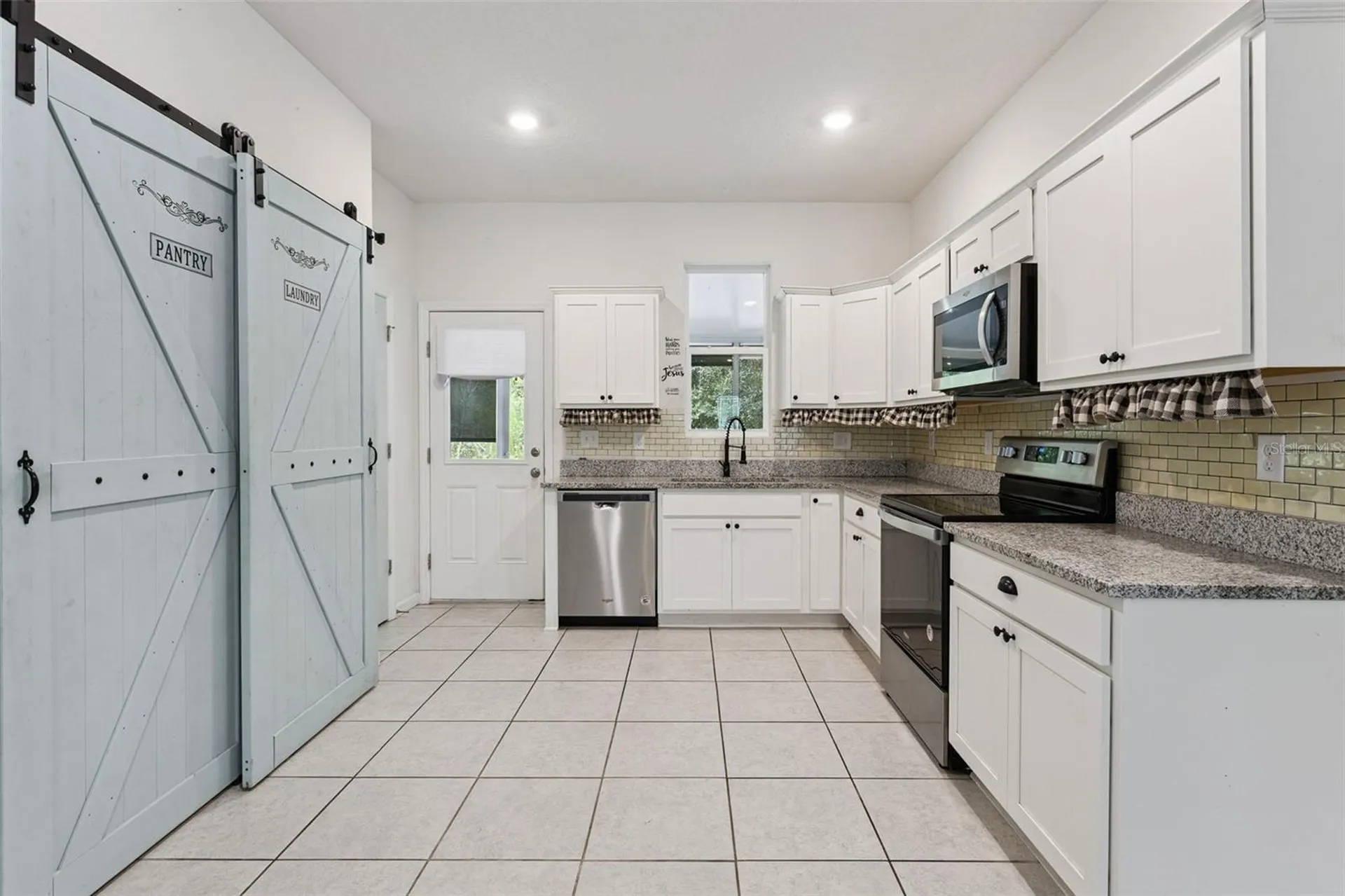 2059 Cades Cove Way Deland FL 32720