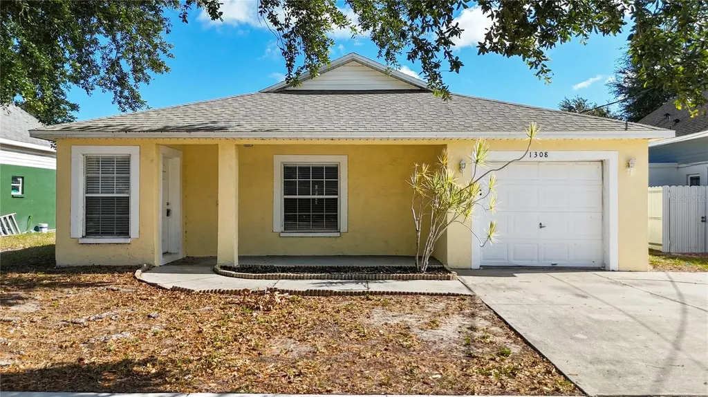 1308 Casa Bonita Avenue Ruskin FL 33570