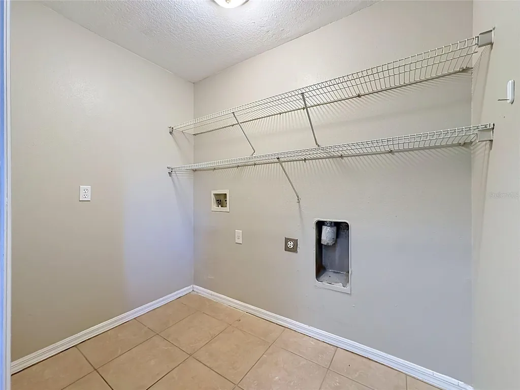 1308 Casa Bonita Avenue Ruskin FL 33570