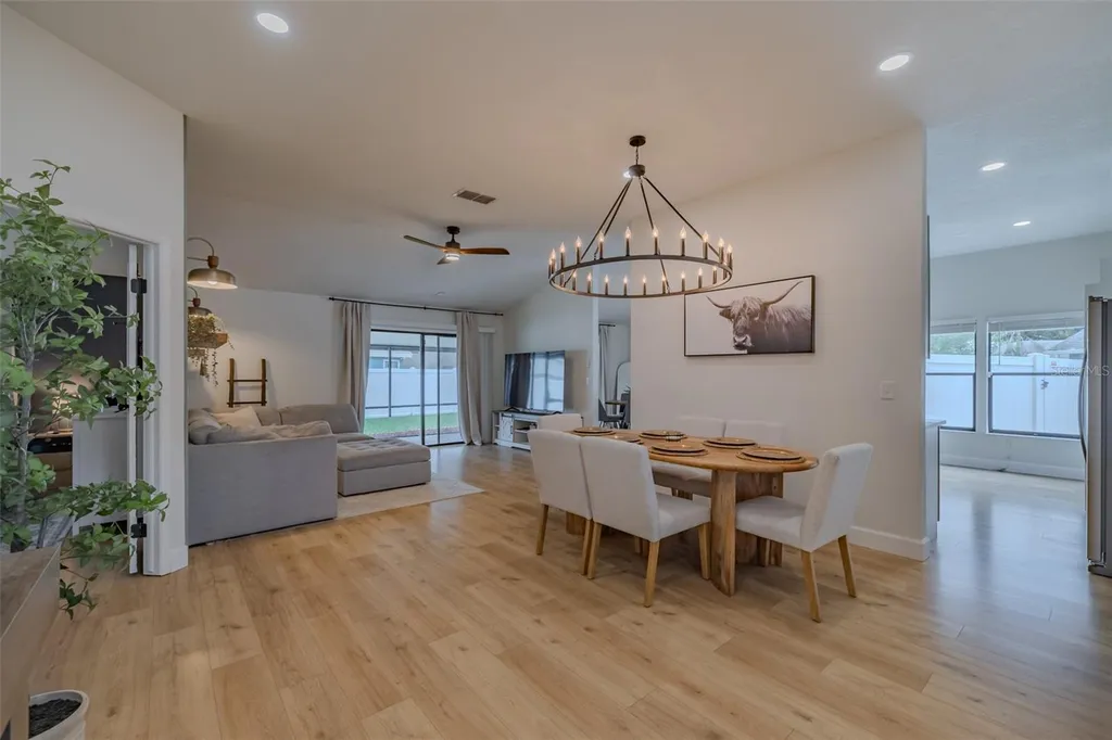 304 Scarlet Oak Court Seffner FL 33584