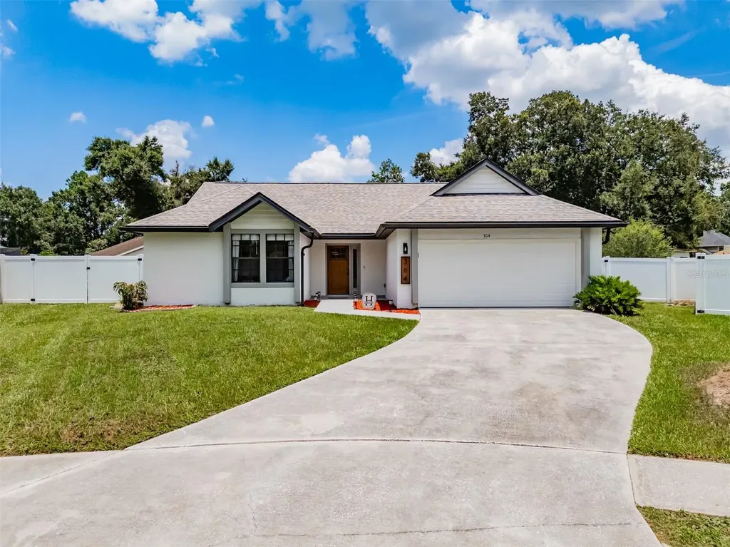 304 Scarlet Oak Court Seffner FL 33584