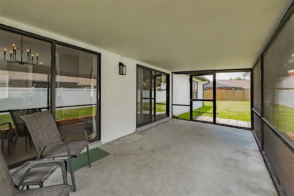 304 Scarlet Oak Court Seffner FL 33584