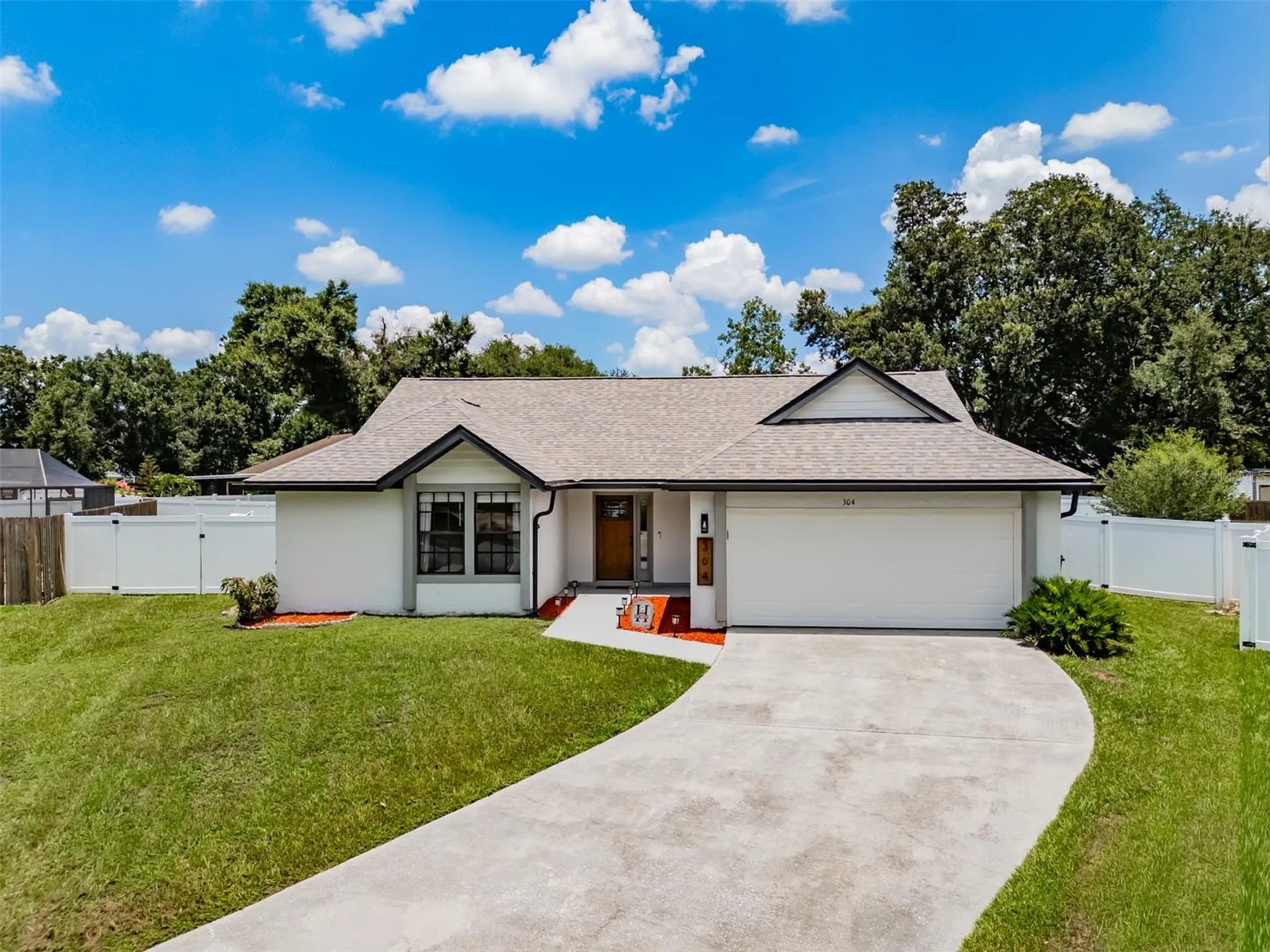 304 Scarlet Oak Court Seffner FL 33584