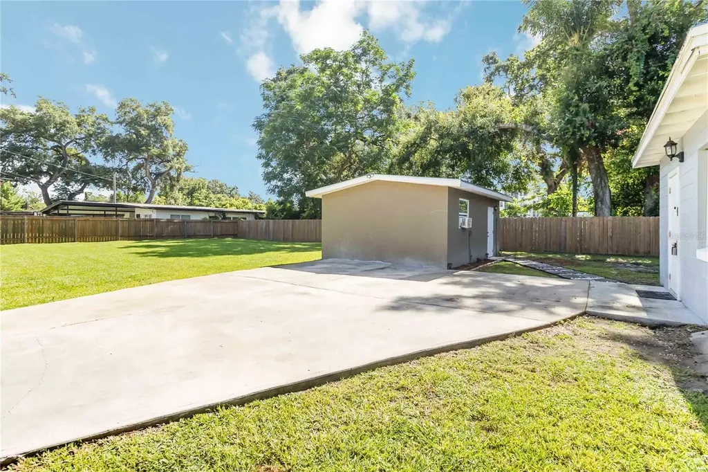809 Columbia Street Orlando FL 32805