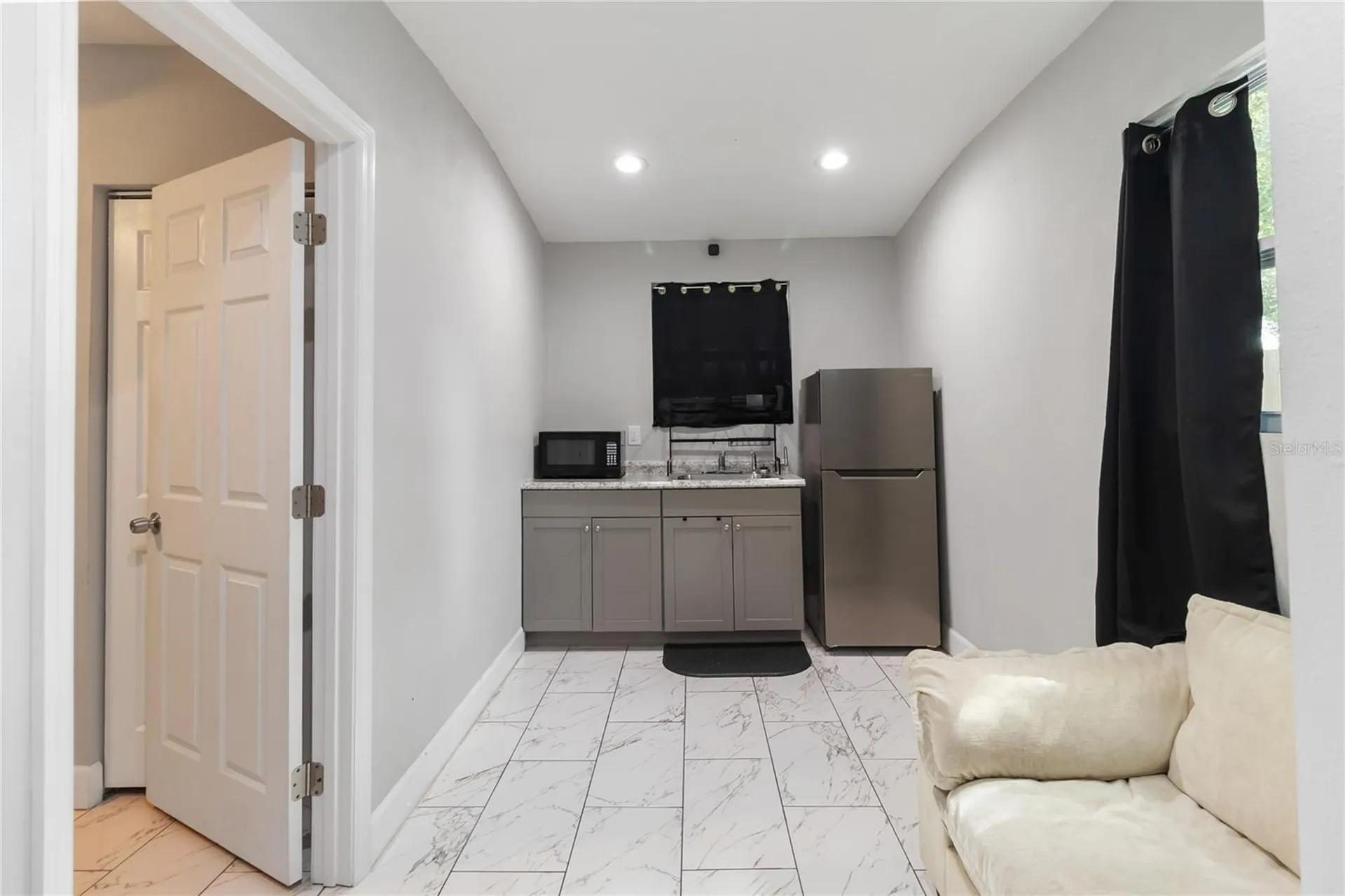 809 Columbia Street Orlando FL 32805