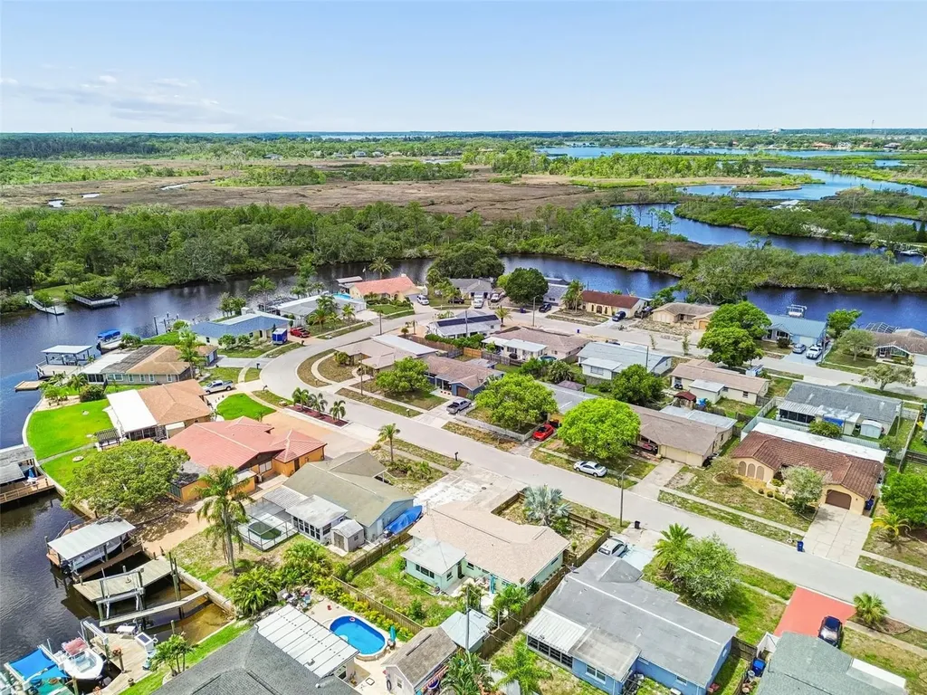 1056 Tamarac Drive Holiday FL 34690