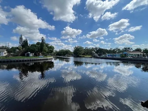 9004 Tudor Drive Tampa FL 33615